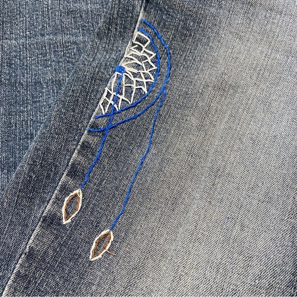 Vintage Y2K L.E.I. Custom Embroidered Moon and Stars Dream Catcher Flare Jeans - Picture 11 of 15